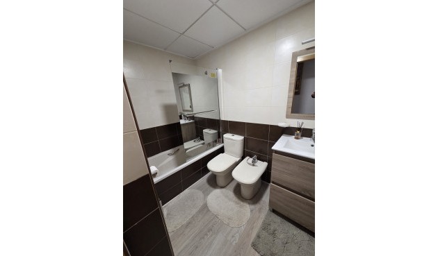 Återförsäljning - Apartment -
Torrevieja - Costa Blanca