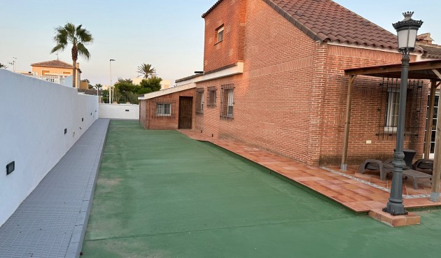 Återförsäljning - Villa -
La Manga del Mar Menor - Costa Calida