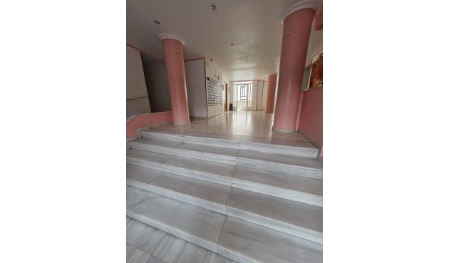 Återförsäljning - Takvåning -
Torrevieja - Costa Blanca