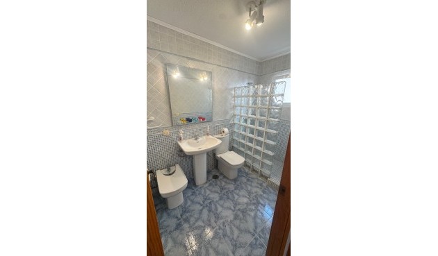 Återförsäljning - Town House -
Orihuela Costa - Costa Blanca