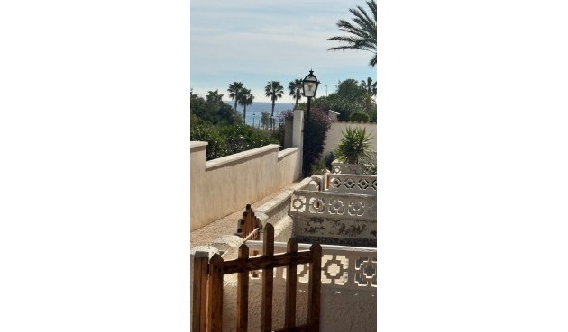 Återförsäljning - Town House -
Orihuela Costa - Costa Blanca