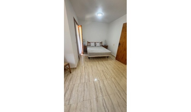 Återförsäljning - Town House -
Orihuela Costa - Costa Blanca