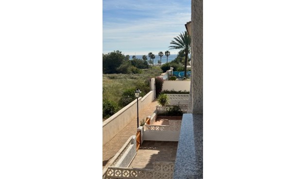 Återförsäljning - Town House -
Orihuela Costa - Costa Blanca