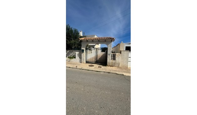 Återförsäljning - Town House -
Orihuela Costa - Costa Blanca