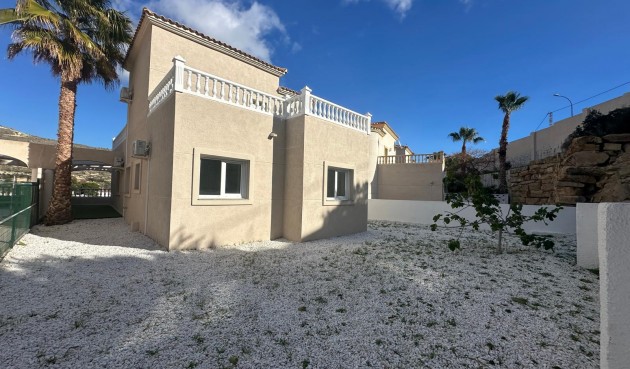 Återförsäljning - Villa -
El Campello - Costa Blanca