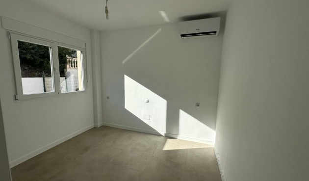 Återförsäljning - Villa -
El Campello - Costa Blanca