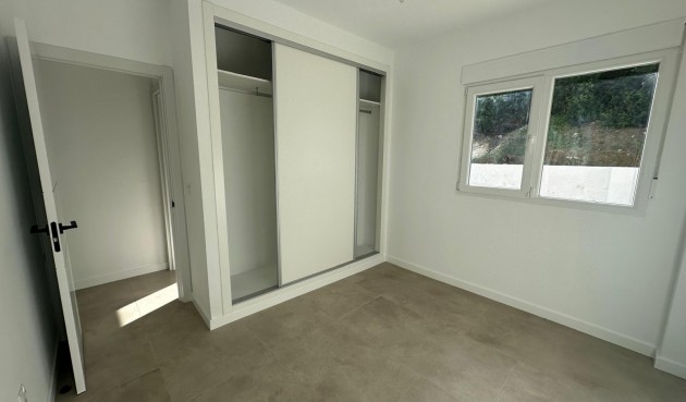 Återförsäljning - Villa -
El Campello - Costa Blanca