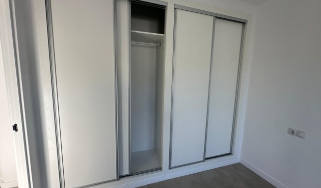 Återförsäljning - Villa -
El Campello - Costa Blanca