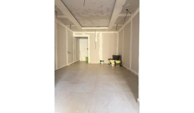 Återförsäljning - Villa -
Torrevieja - Costa Blanca