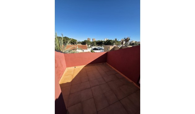 Återförsäljning - Villa -
Alicante - Costa Blanca