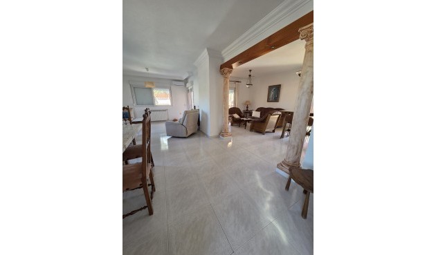 Återförsäljning - Villa -
Alicante - Costa Blanca