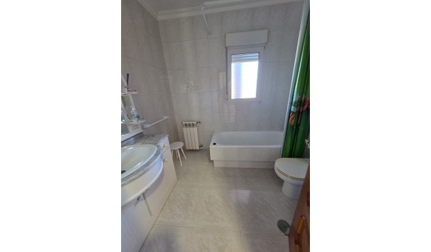 Återförsäljning - Villa -
Alicante - Costa Blanca