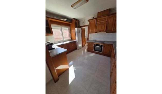 Återförsäljning - Villa -
Alicante - Costa Blanca