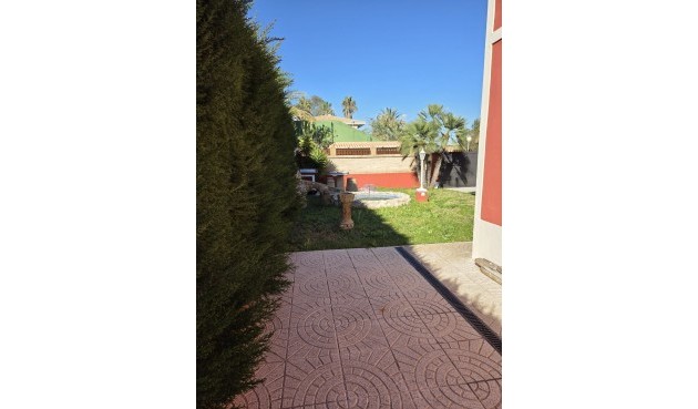 Återförsäljning - Villa -
Alicante - Costa Blanca