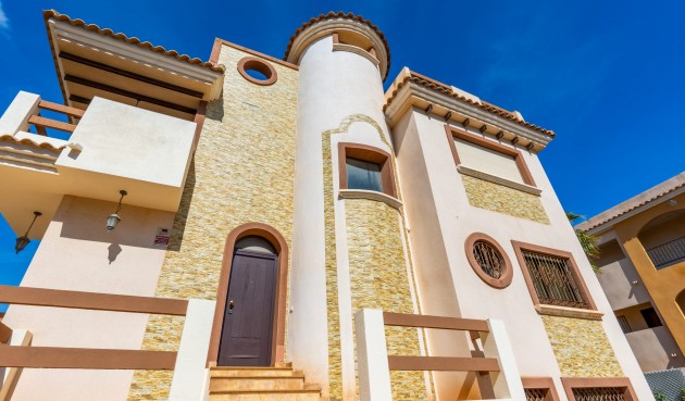 Återförsäljning - Villa -
Orihuela Costa - Costa Blanca