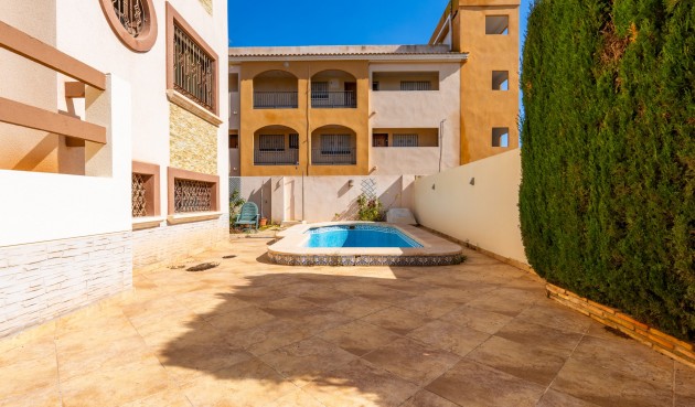 Återförsäljning - Villa -
Orihuela Costa - Costa Blanca