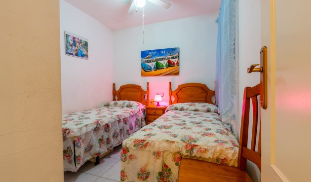 Återförsäljning - Bungalow -
Orihuela Costa - Costa Blanca