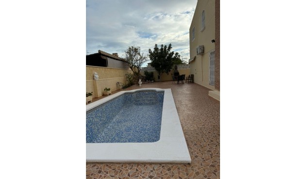 Återförsäljning - Villa -
Orihuela Costa - Costa Blanca