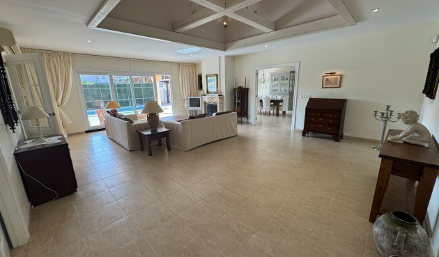 Återförsäljning - Villa -
Orihuela Costa - Costa Blanca