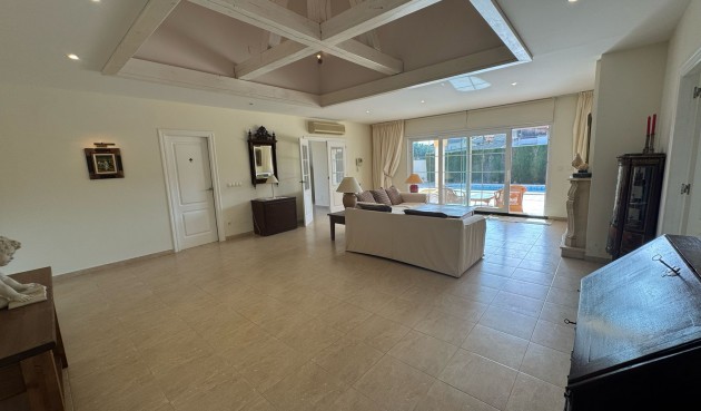 Återförsäljning - Villa -
Orihuela Costa - Costa Blanca