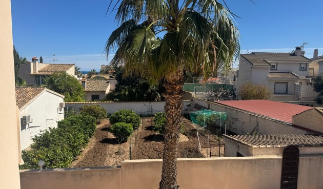 Återförsäljning - Villa -
Orihuela Costa - Costa Blanca