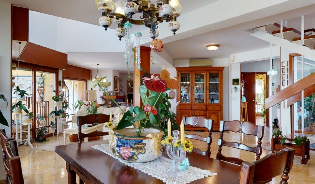 Återförsäljning - Villa -
Orihuela Costa - Costa Blanca