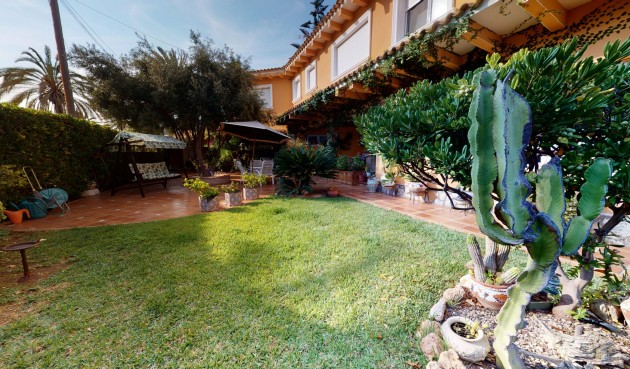 Återförsäljning - Villa -
Orihuela Costa - Costa Blanca