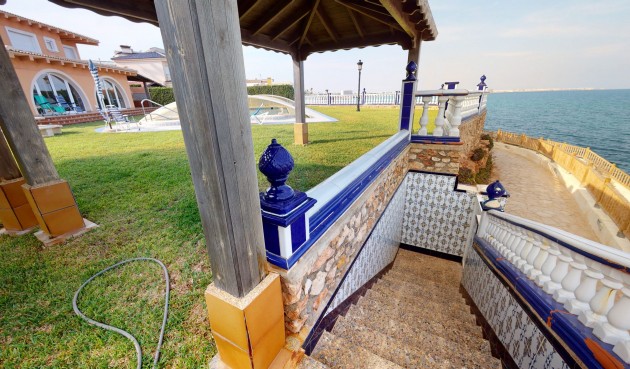 Återförsäljning - Villa -
Orihuela Costa - Costa Blanca