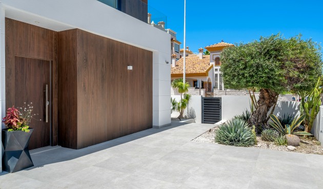 Återförsäljning - Villa -
Guardamar del Segura - Costa Blanca