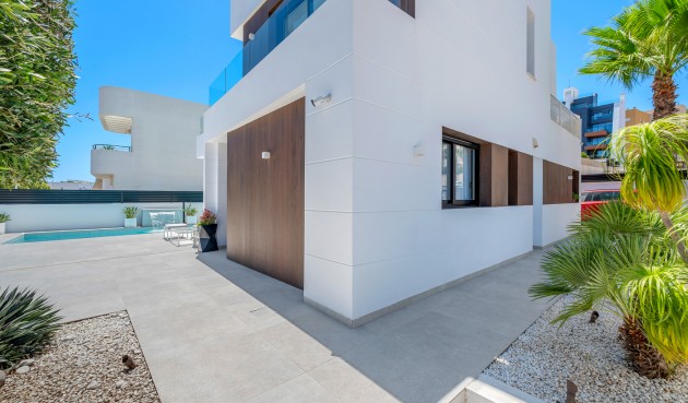 Återförsäljning - Villa -
Guardamar del Segura - Costa Blanca