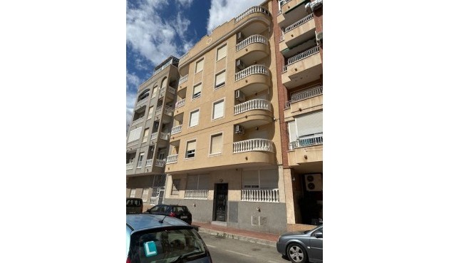 Återförsäljning - Apartment -
Torrevieja - Costa Blanca
