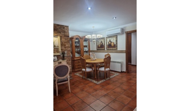 Återförsäljning - Town House -
Orihuela Costa - Costa Blanca