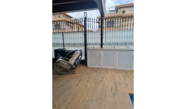 Återförsäljning - Town House -
Orihuela Costa - Costa Blanca