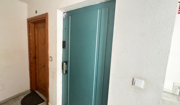 Återförsäljning - Apartment -
Torrevieja - Costa Blanca