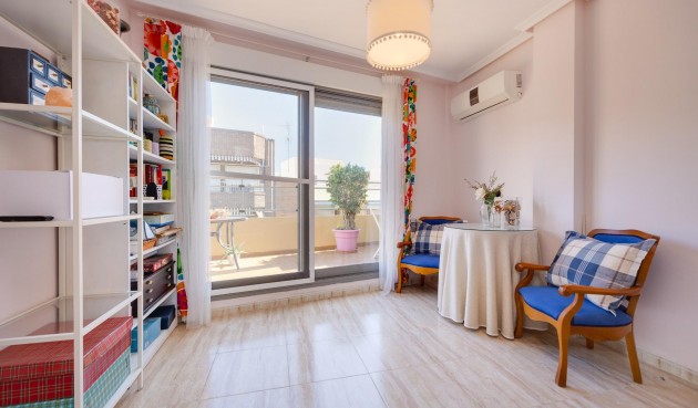 Återförsäljning - Takvåning -
Torrevieja - Centro