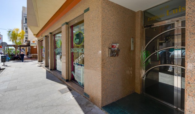 Återförsäljning - Takvåning -
Torrevieja - Centro