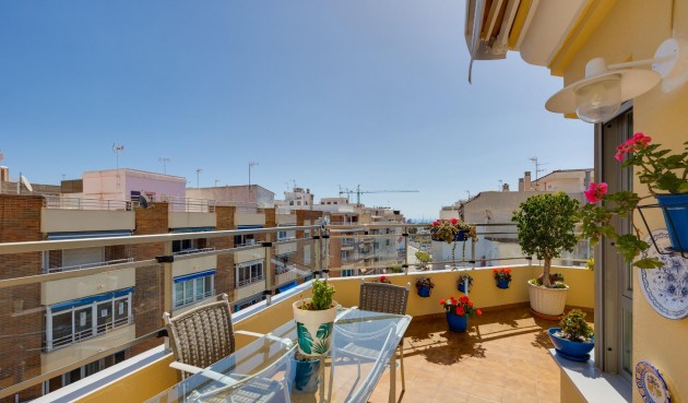 Återförsäljning - Takvåning -
Torrevieja - Centro