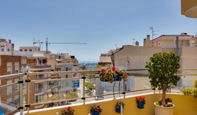 Återförsäljning - Takvåning -
Torrevieja - Centro