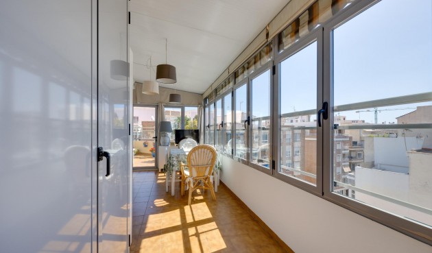 Återförsäljning - Takvåning -
Torrevieja - Centro