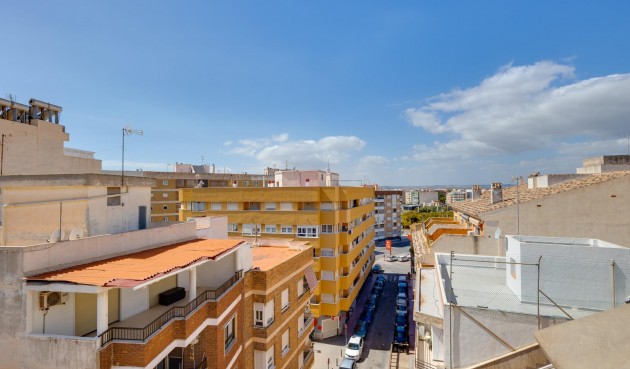Återförsäljning - Takvåning -
Torrevieja - Centro