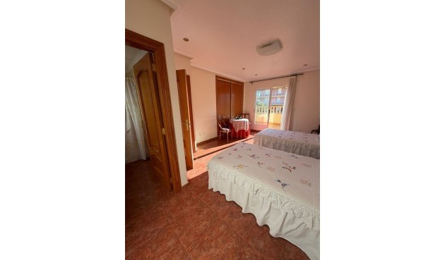 Återförsäljning - Town House -
Guardamar del Segura - Pueblo