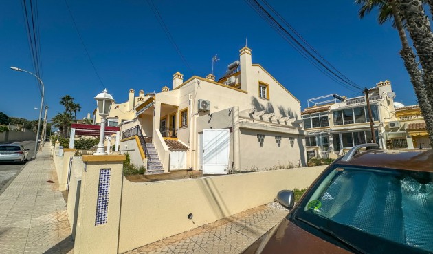 Återförsäljning - Duplex -
Orihuela Costa - Costa Blanca