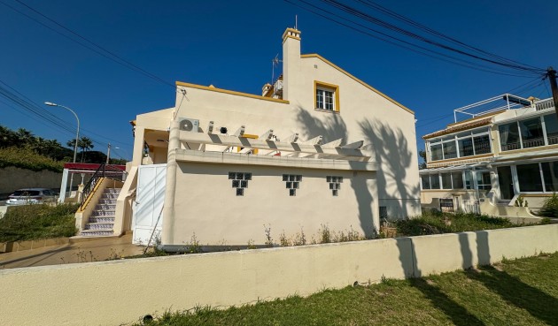 Återförsäljning - Duplex -
Orihuela Costa - Costa Blanca
