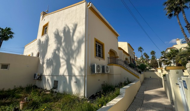 Återförsäljning - Duplex -
Orihuela Costa - Costa Blanca