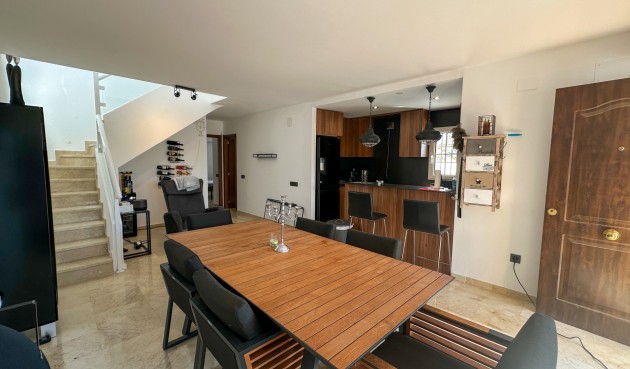 Återförsäljning - Duplex -
Orihuela Costa - Costa Blanca