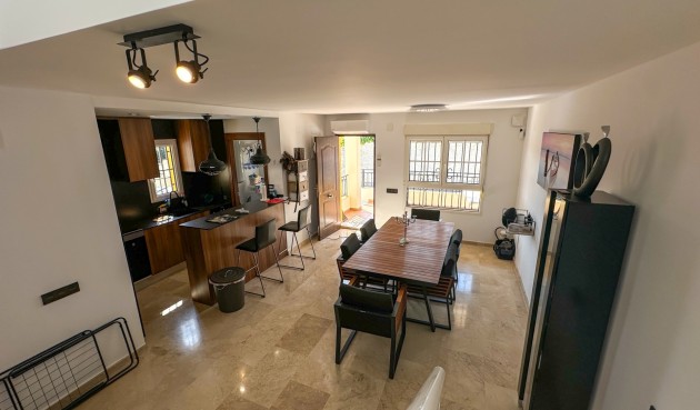 Återförsäljning - Duplex -
Orihuela Costa - Costa Blanca