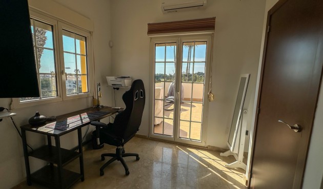 Återförsäljning - Duplex -
Orihuela Costa - Costa Blanca