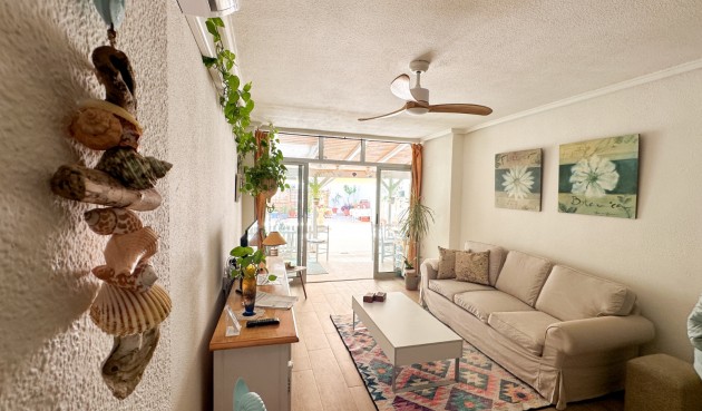 Återförsäljning - Apartment -
Torrevieja - Costa Blanca