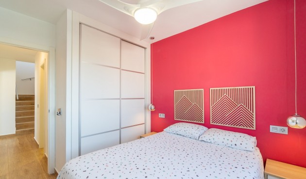 Återförsäljning - Town House -
Torrevieja - Costa Blanca