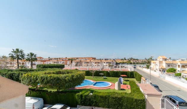 Återförsäljning - Town House -
Torrevieja - Costa Blanca